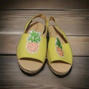 Lily Pultizer Sling Back Espardrilles Sandals Watch Hill Yellow Pineapple Sz 8